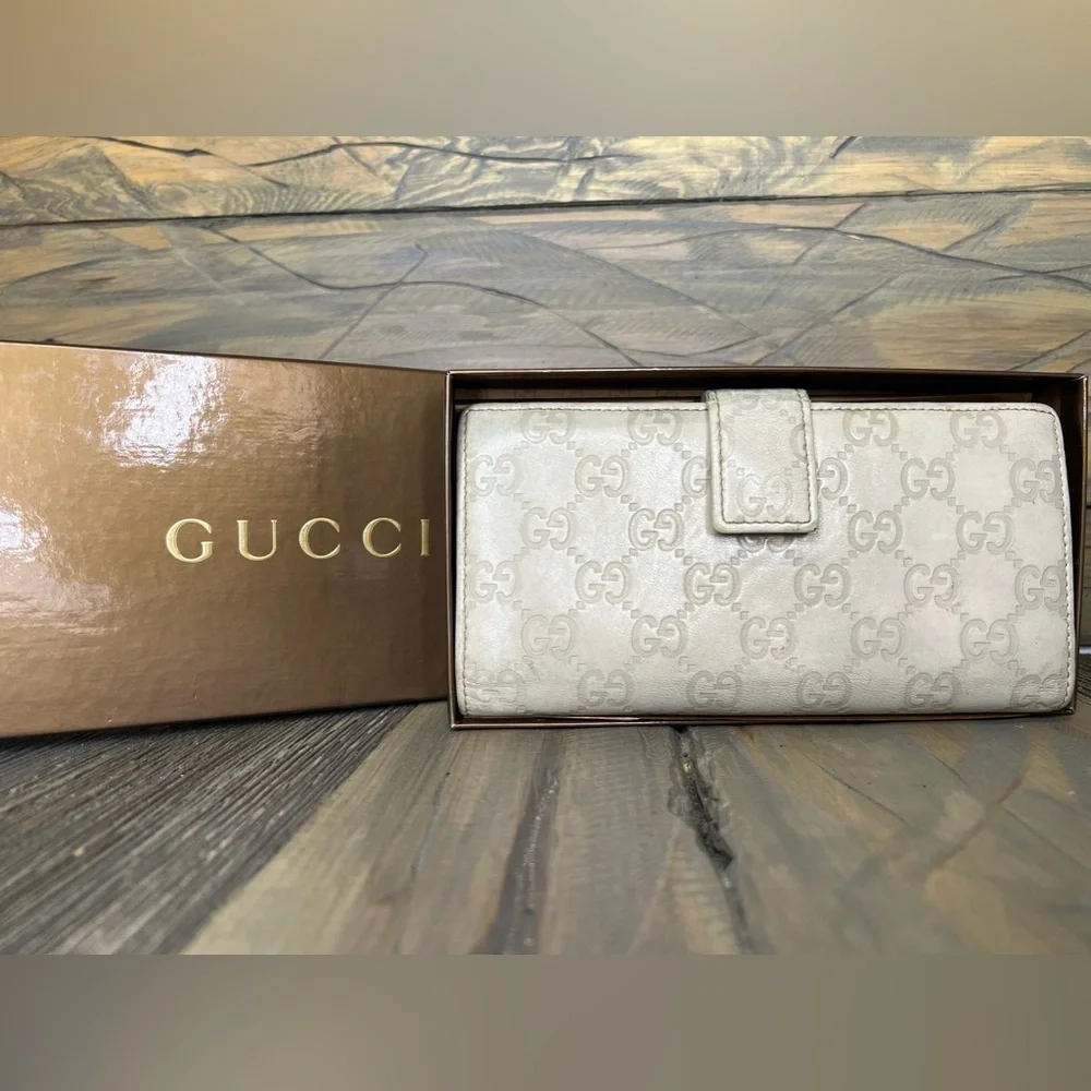 W015. Gucci Princy GG Signature Continental Wallet - Picture 5 of 11